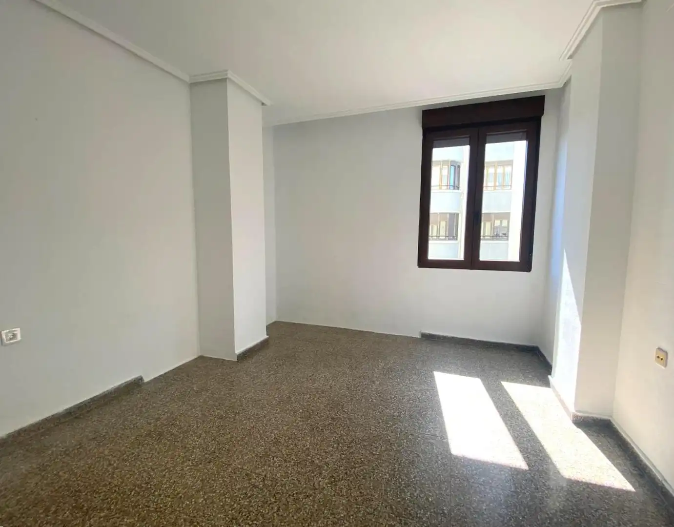Bedroom of Flat for rent in Valencia