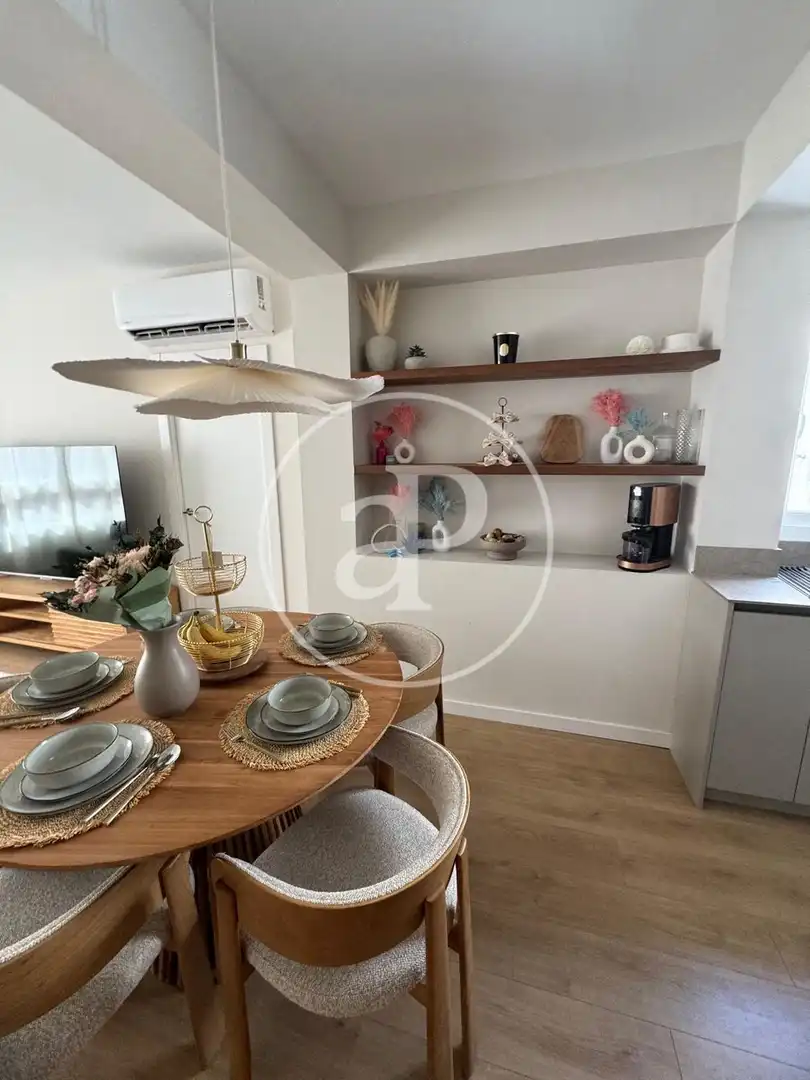 Dining room of Flat for rent in Valencia  with Air Conditioner, Heating and Furnished