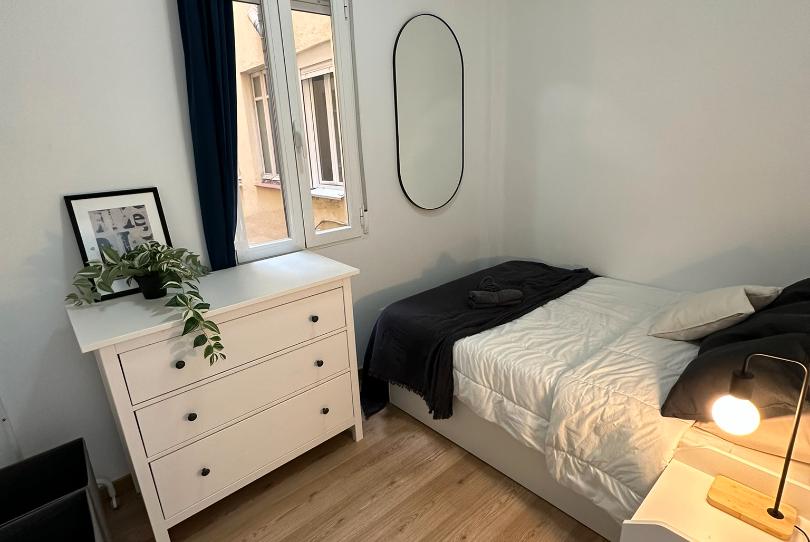 Photo 1 of Flat to share in Calle del Conde de Peñalver, 82, Lista, Madrid