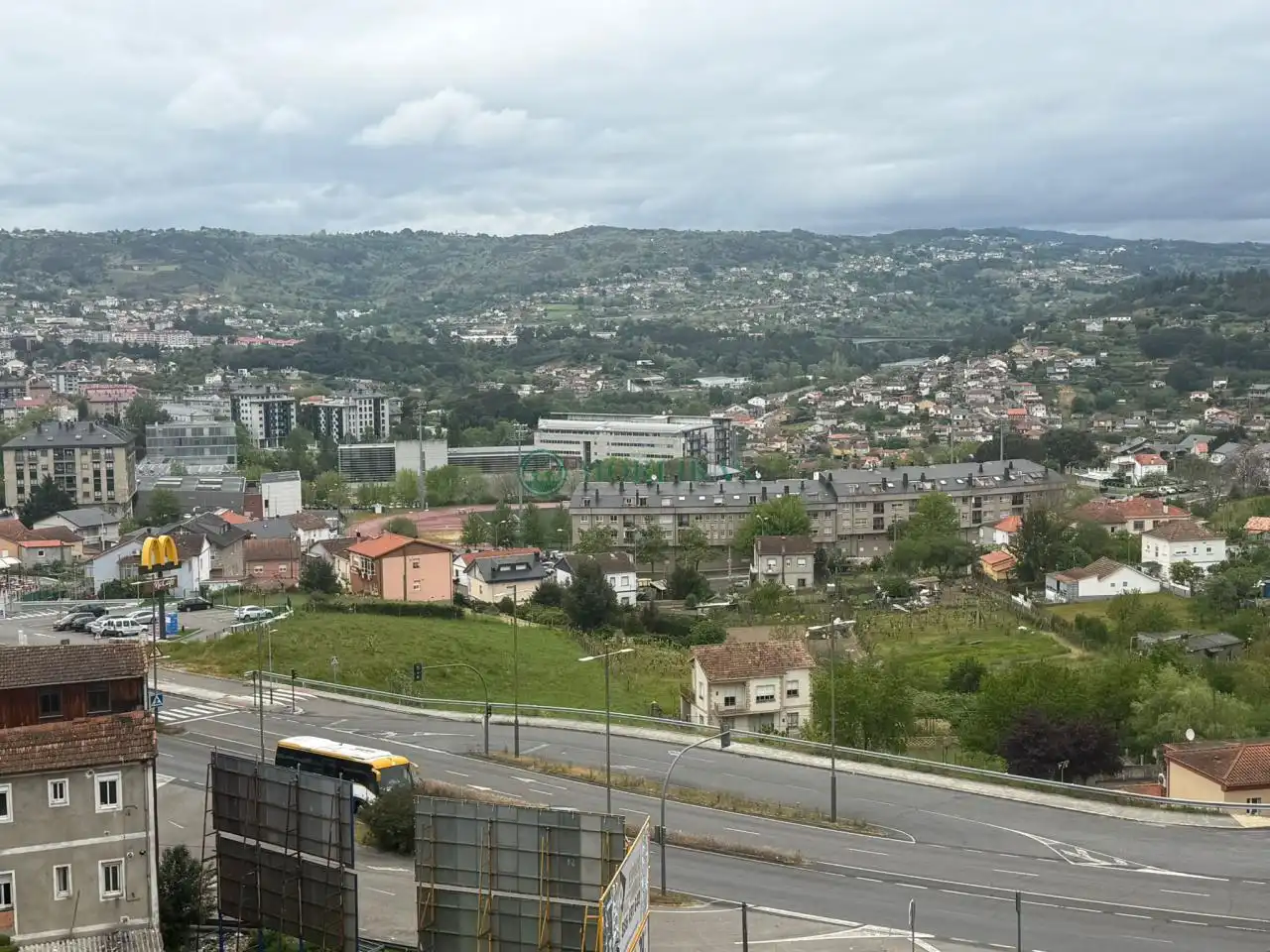 Vista exterior de Pis en venda en Ourense Capital  amb Calefacció i Traster