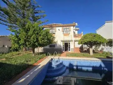 Villa mit Pool zum Verkauf in Capellanía - Retamar, imagen 2