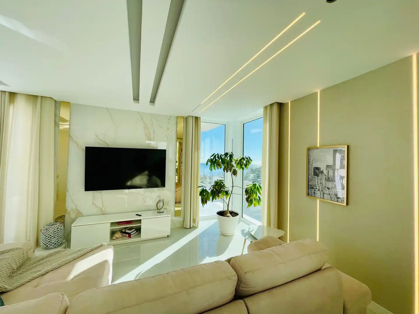 Sala de estar de Casa o chalet en venta en Benalmádena con Aire acondicionado, Jardín privado y Terraza