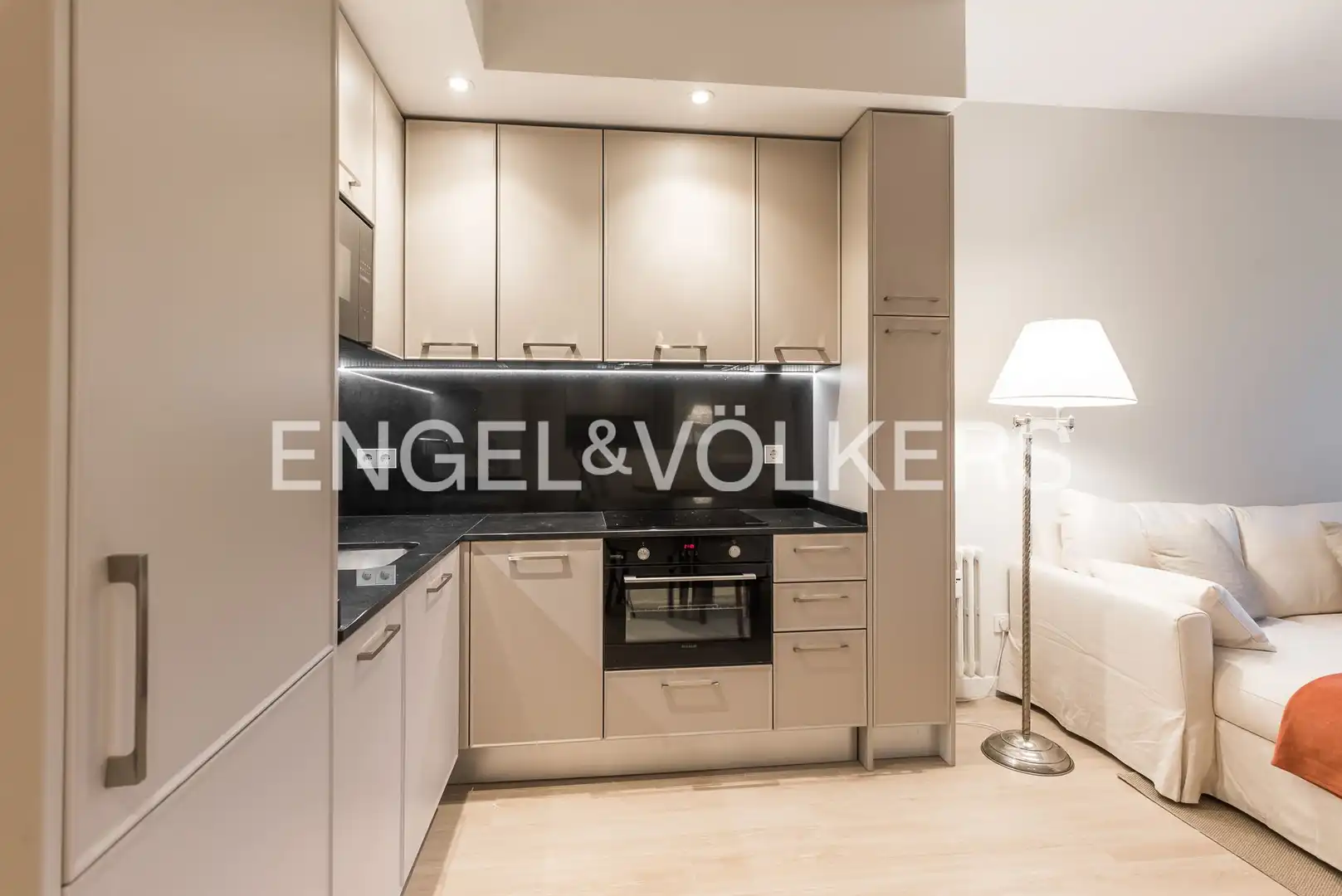 Cocina de Piso de alquiler en Madrid con Aire acondicionado, Calefacción y Amueblado