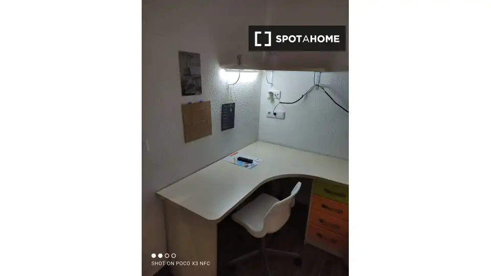 Room in Alicante / Alacant, Alicante