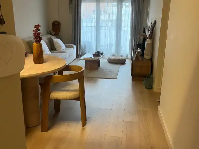 Sala d'estar de Pis en venda en  Barcelona Capital amb Aire condicionat i Balcó