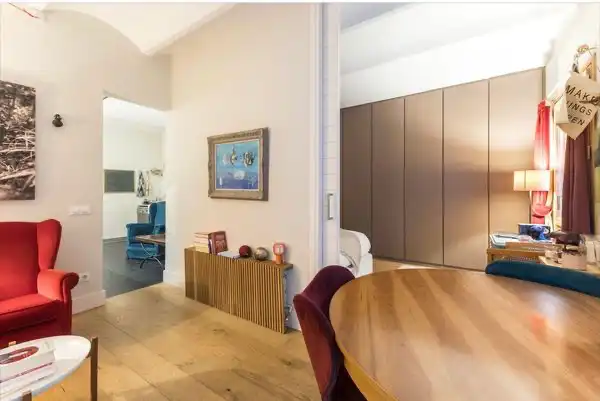 Esszimmer von Erdgeschoss zum Verkauf in Barcelona mit Klimaanlage, Heizung und Parkett