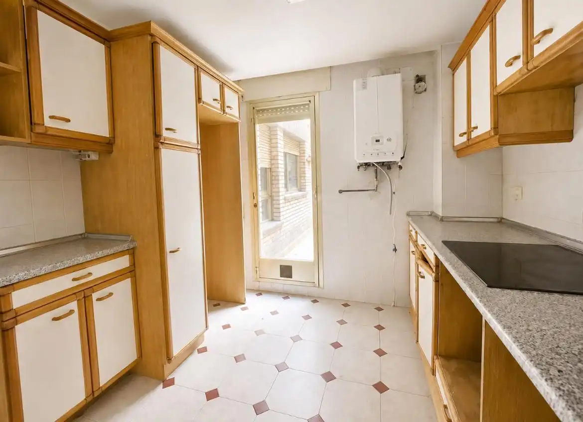 Kitchen of Flat for sale in Zaragoza  with Heating and Terrace