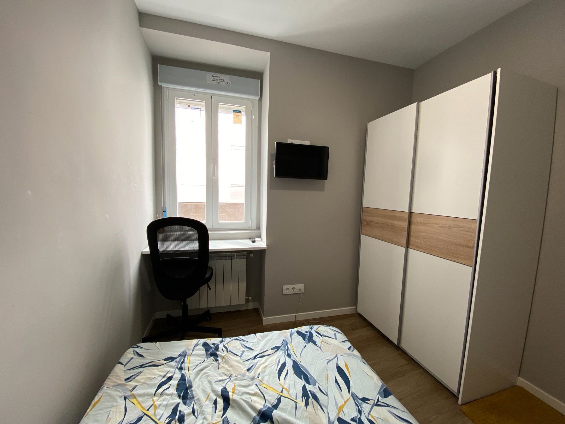 Bedroom of Flat to share in  Madrid Capital  with Air Conditioner, Furnished and Oven