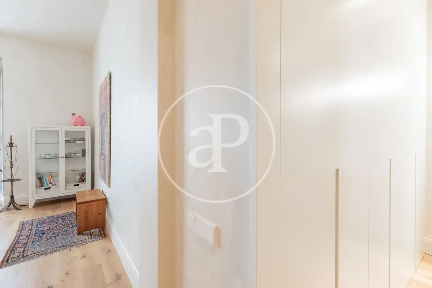 Piso en venta en Madrid con Calefacción y Amueblado