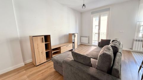 Foto 3 de Piso de alquiler en Logroño - Av Colon, Residencia, Logroño