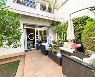 Terrassa de Casa adosada en venda en Badalona amb Aire condicionat, Calefacció i Jardí privat