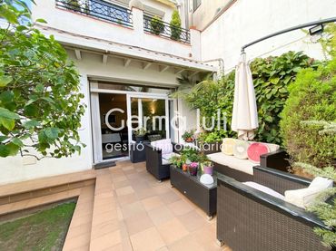 Casa pareada con jardín en venta en Centre