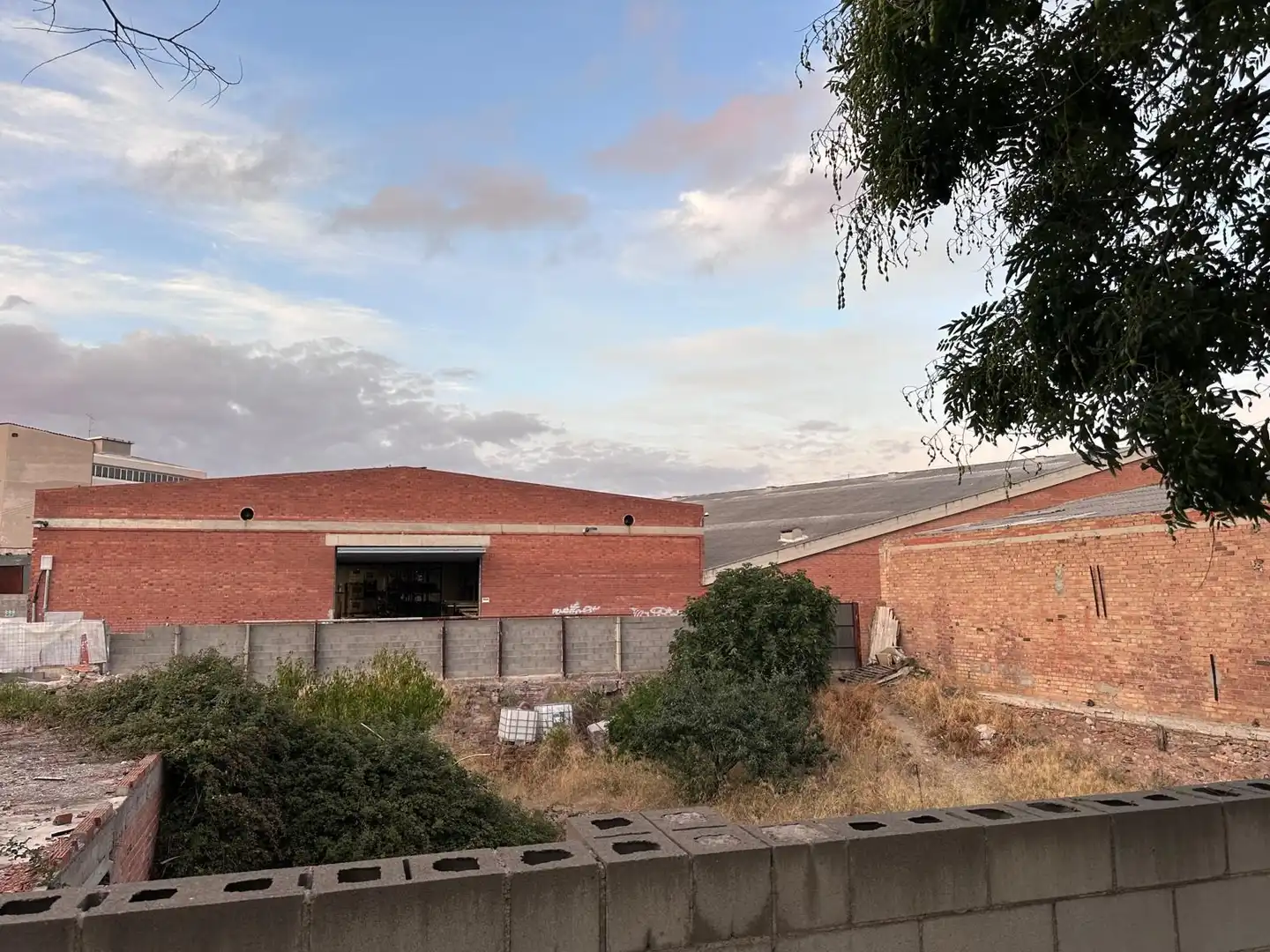 Terreno industriale in vendita a REC