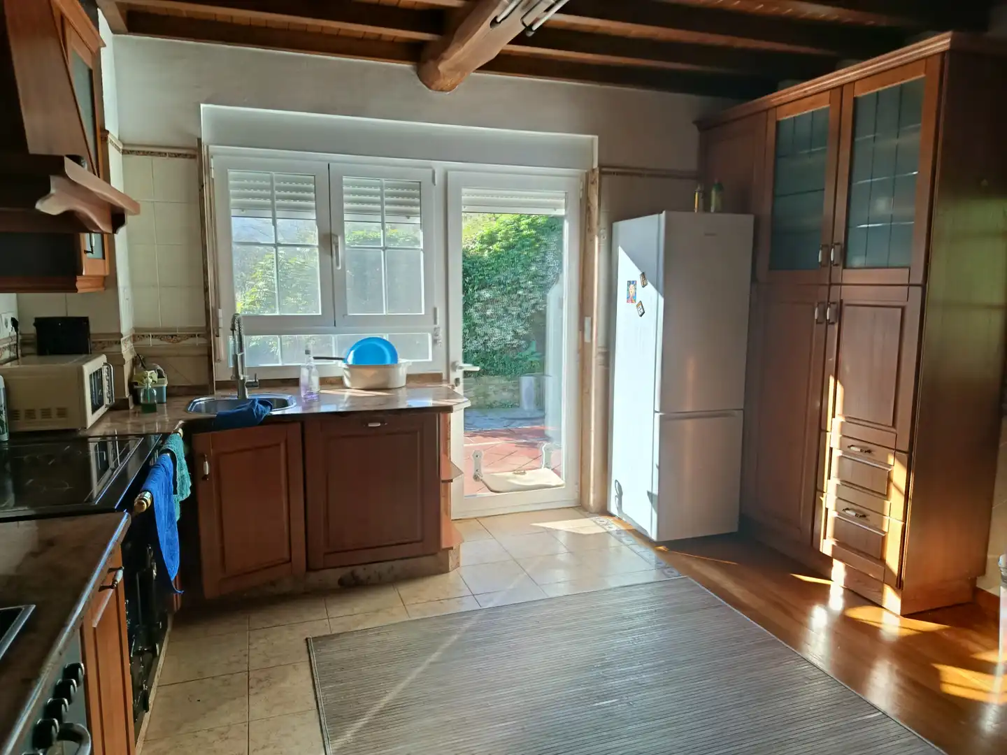 Cuina de Casa o xalet en venda en Vegadeo amb Calefacció, Jardí privat i Parquet
