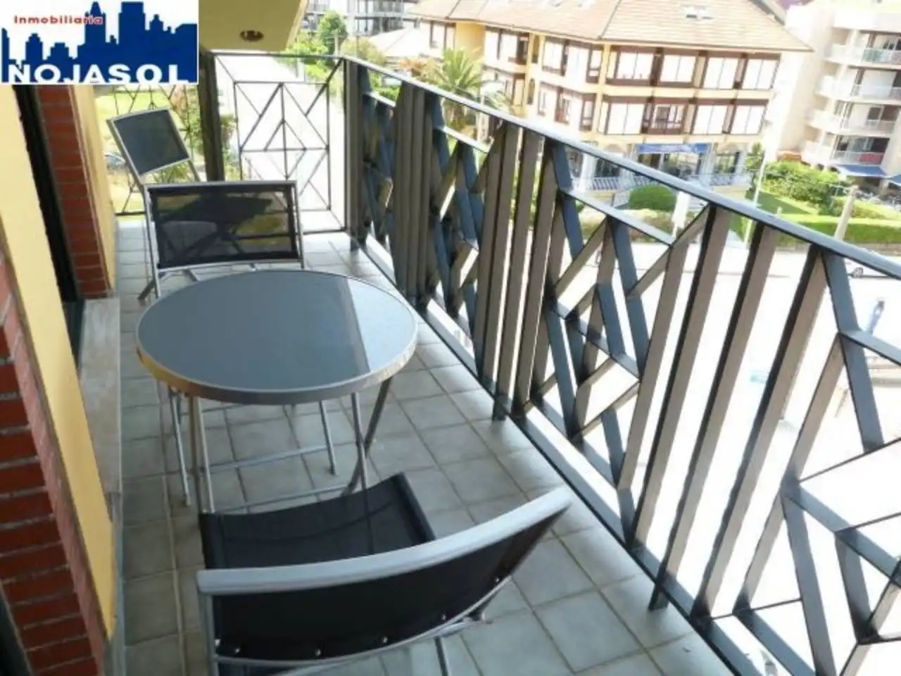 Terraza de Apartamento de alquiler en Noja con Calefacción, Terraza y Amueblado