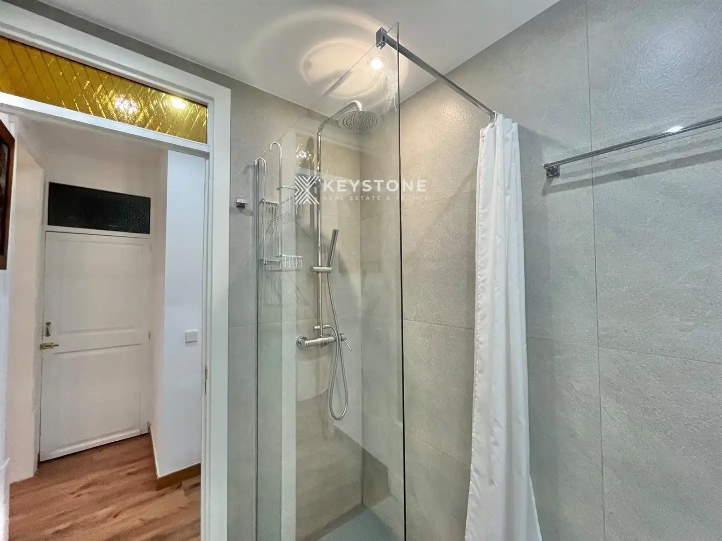Bathroom of Flat for sale in  Palma de Mallorca  with Air Conditioner, Heating and Parquet flooring
