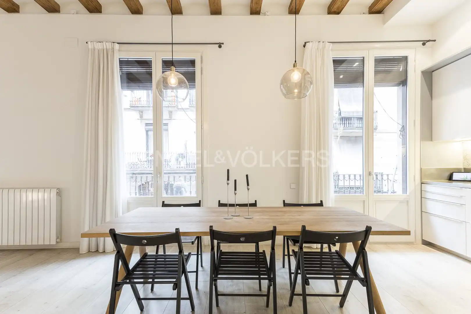 Comedor de Loft de alquiler en Barcelona con Calefacción, Terraza y Amueblado