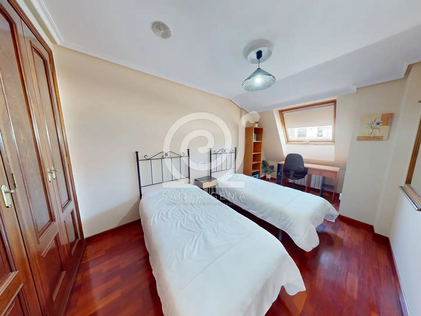 Habitación de Ático en venta en Culleredo con Calefacción, Terraza y Trastero