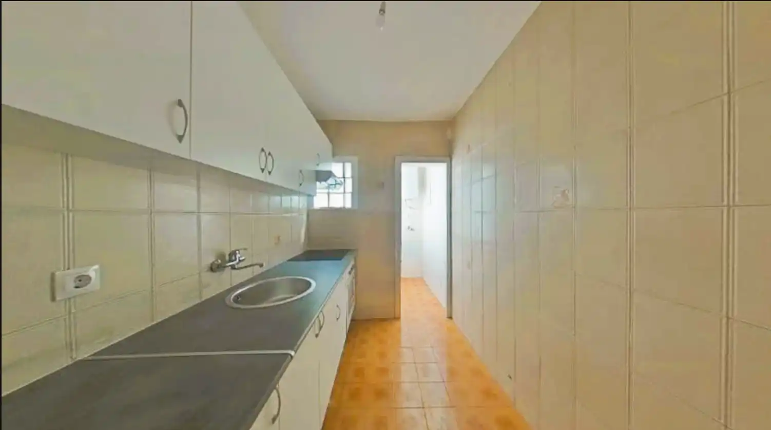 Cuina de Àtic en venda en Santa Coloma de Gramenet amb Jardí privat i Forn