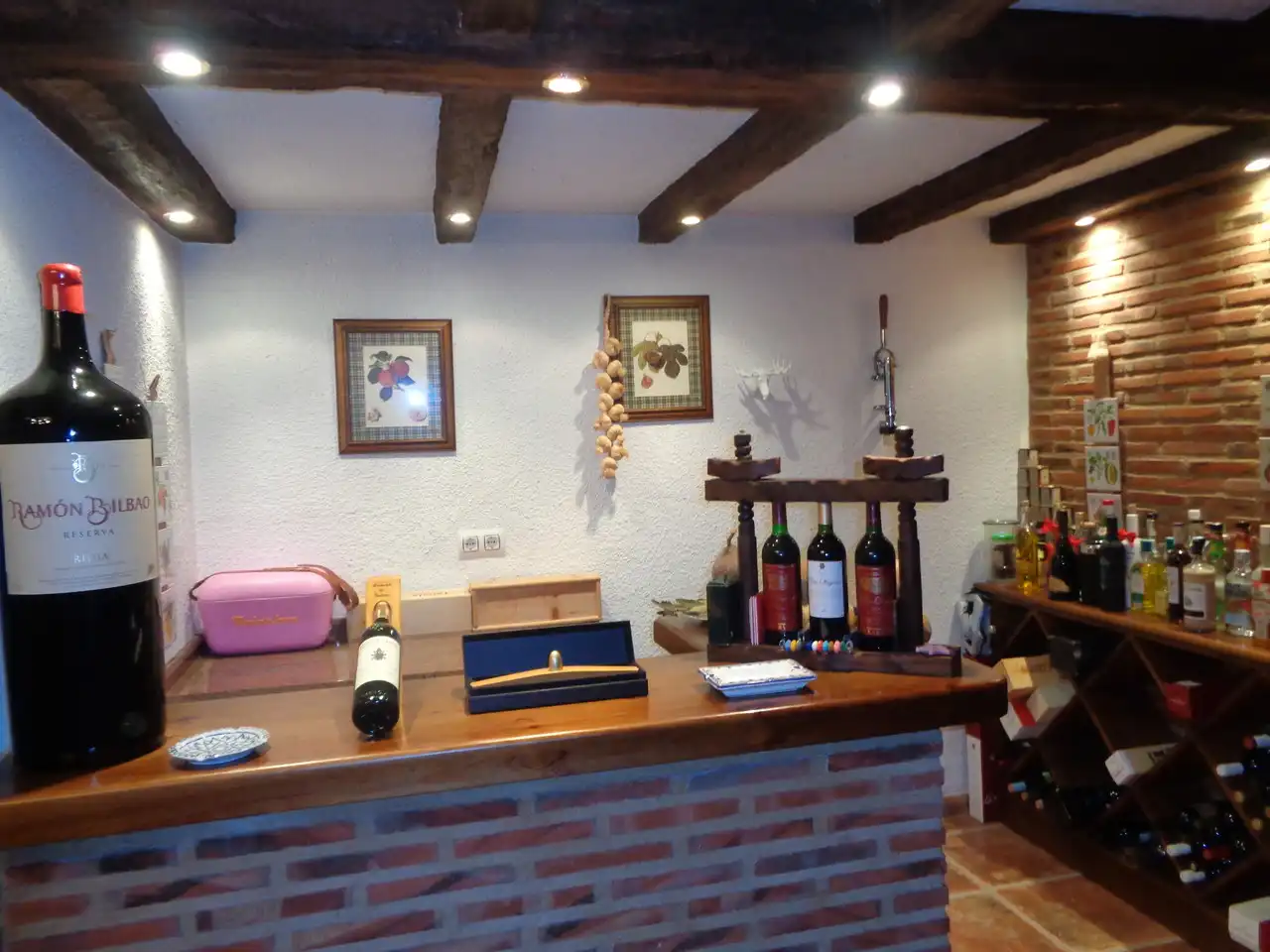 Casa adosada en venta en Haro con Calefacción, Jardín privado y Terraza