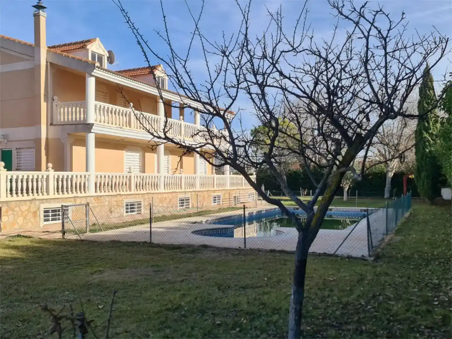Vista exterior de Casa o xalet en venda en Pedanías - Extrarradio 