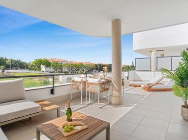 Appartement compact avec piscine à louer à Selwo