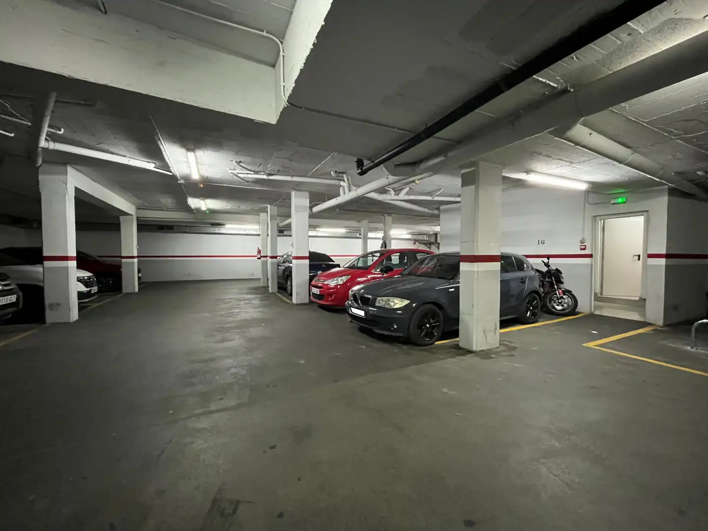 Individual with lift for sale in Carrer de Jaume Balmes, imagen 5