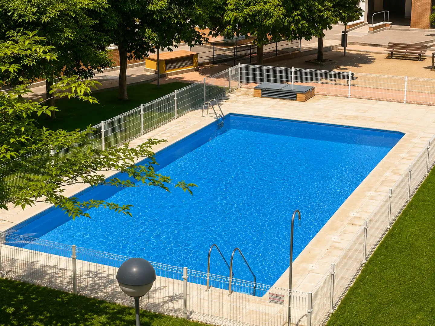 Piscina de Piso en venta en Arganda del Rey con Calefacción, Trastero y Piscina comunitaria