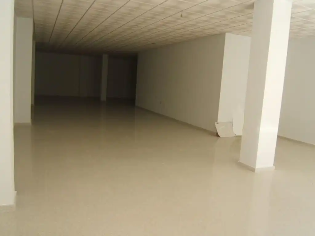 Local comercial en alquiler en Centro, imagen 2