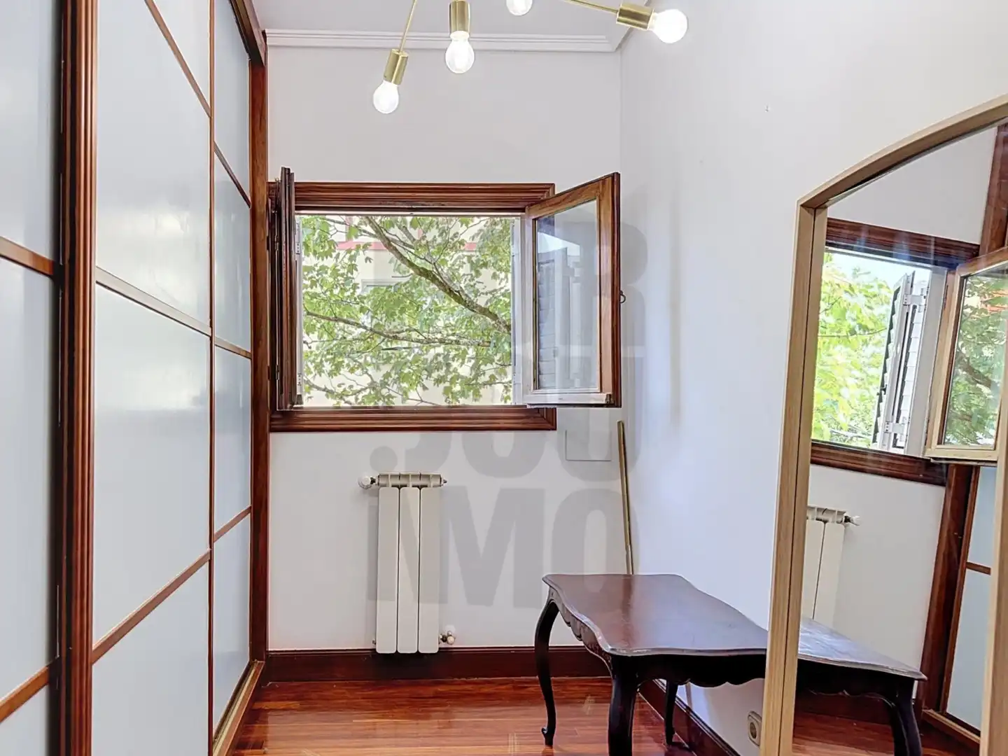 Habitación de Piso en venta en Donostia - San Sebastián  con Calefacción, Jardín privado y Balcón