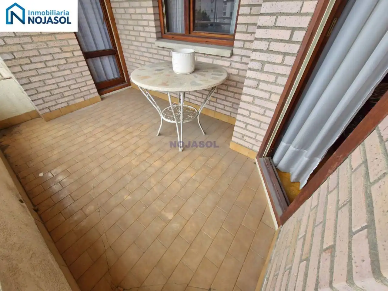 Terraza de Piso en venta en Hazas de Cesto con Parquet, Terraza y Amueblado