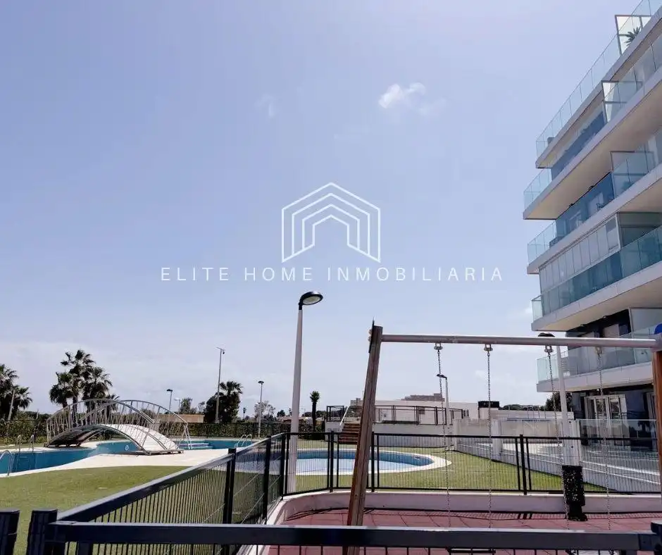 Vista exterior de Apartamento de alquiler en Cabanes con Aire acondicionado, Terraza y Piscina comunitaria