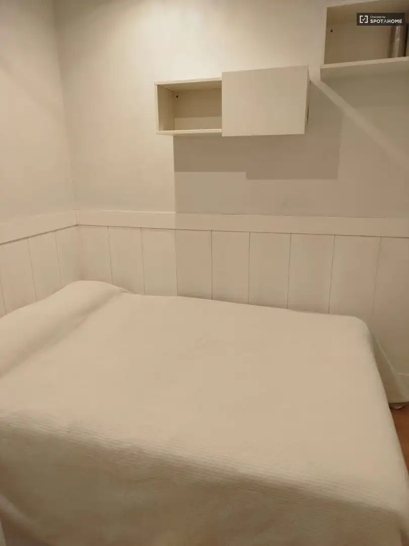 Habitación de Piso para compartir en Barcelona con Aire acondicionado, Calefacción y Terraza