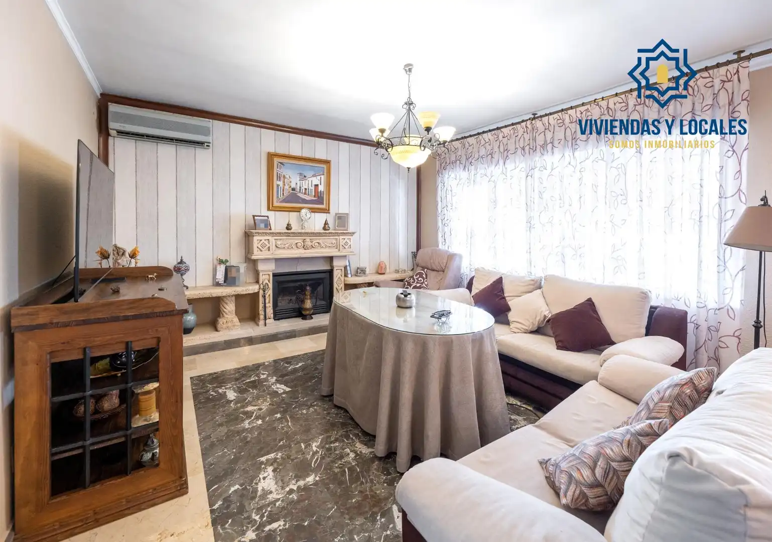 Sala de estar de Casa o chalet en venta en Alfacar con Aire acondicionado, Calefacción y Jardín privado