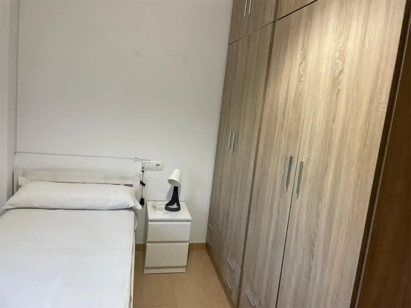Habitación de Piso en venta en Alanís con Aire acondicionado, Amueblado y Balcón