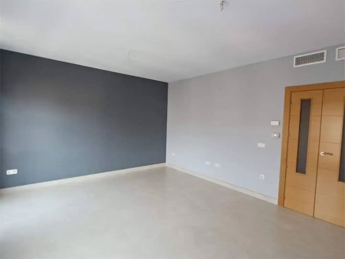Wohnung zur Miete in Lucena mit Klimaanlage und Balkon