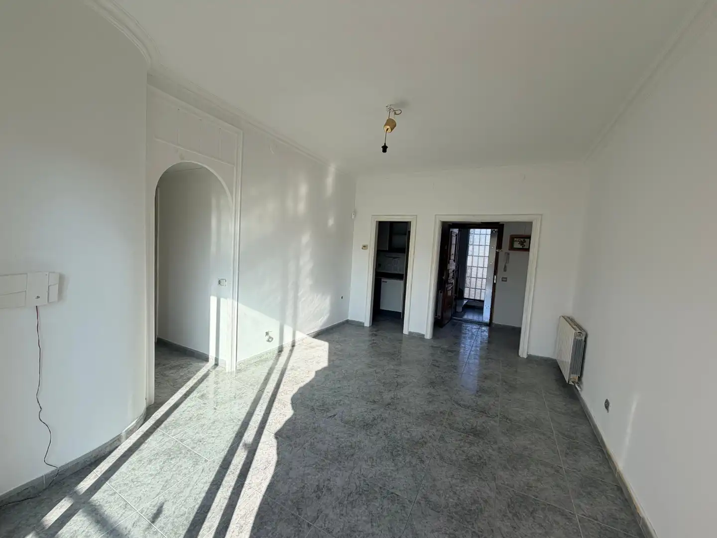 Piso en venta en Terrassa con Balcón y Alarma