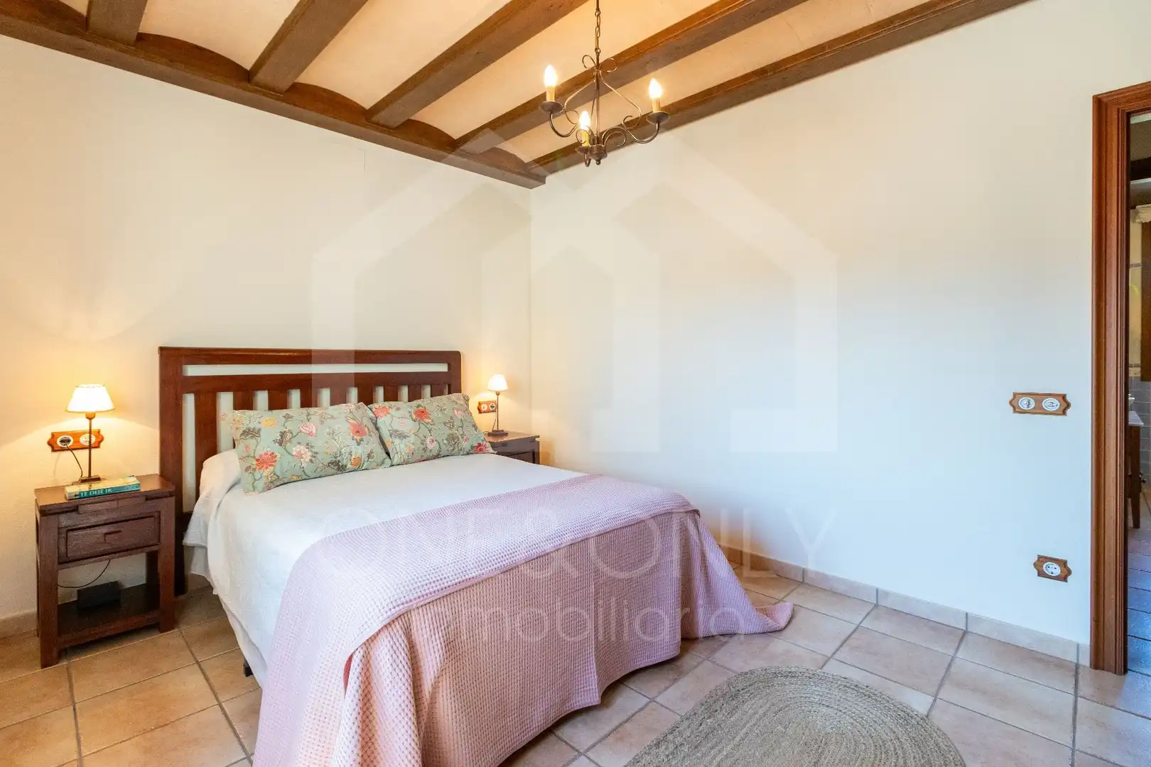 Dormitori de Casa o xalet en venda en Mont-roig del Camp amb Aire condicionat, Calefacció i Jardí privat