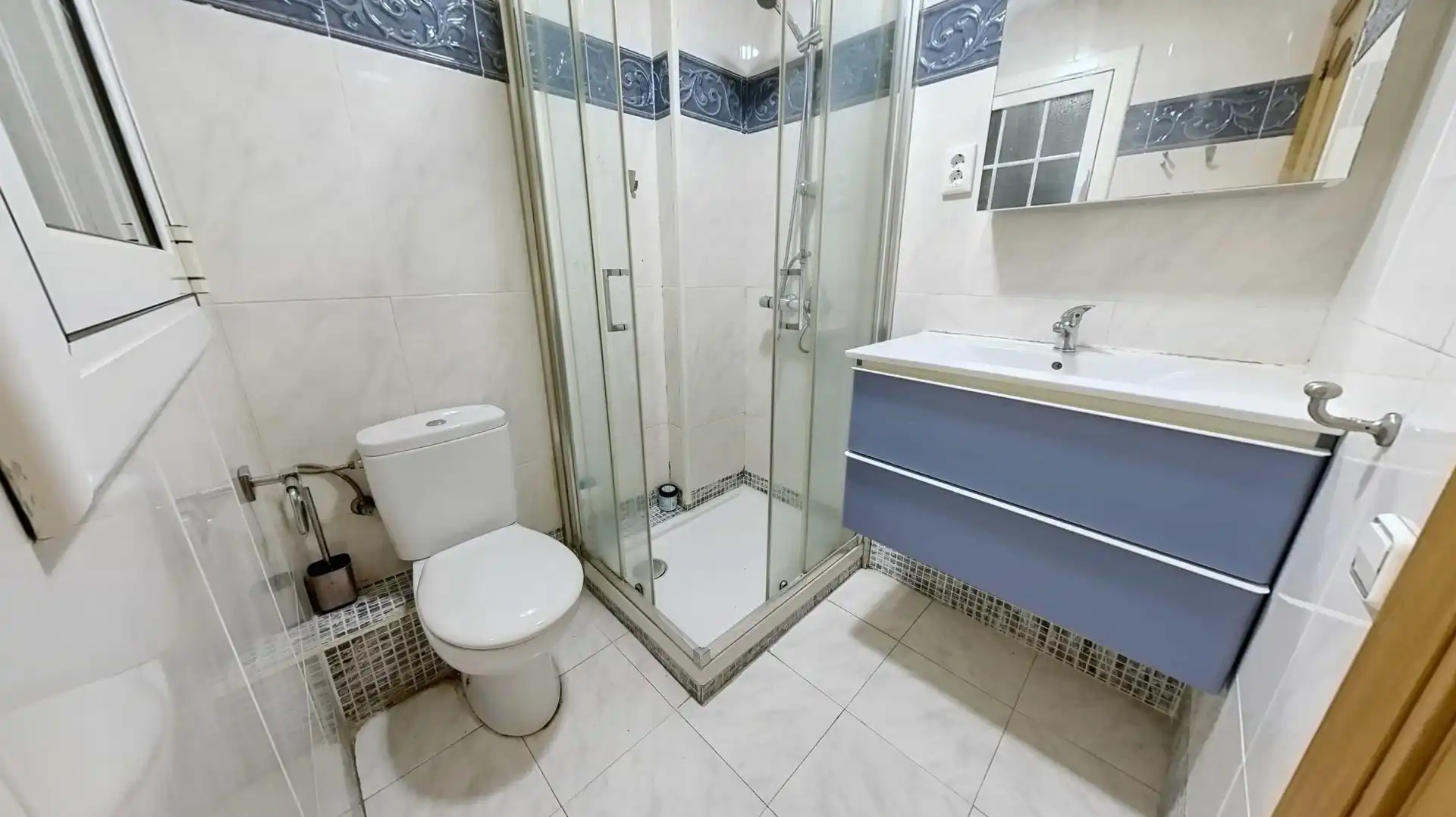 Piso con terraza en venta en Calle De La Ciutadella, imagen 9