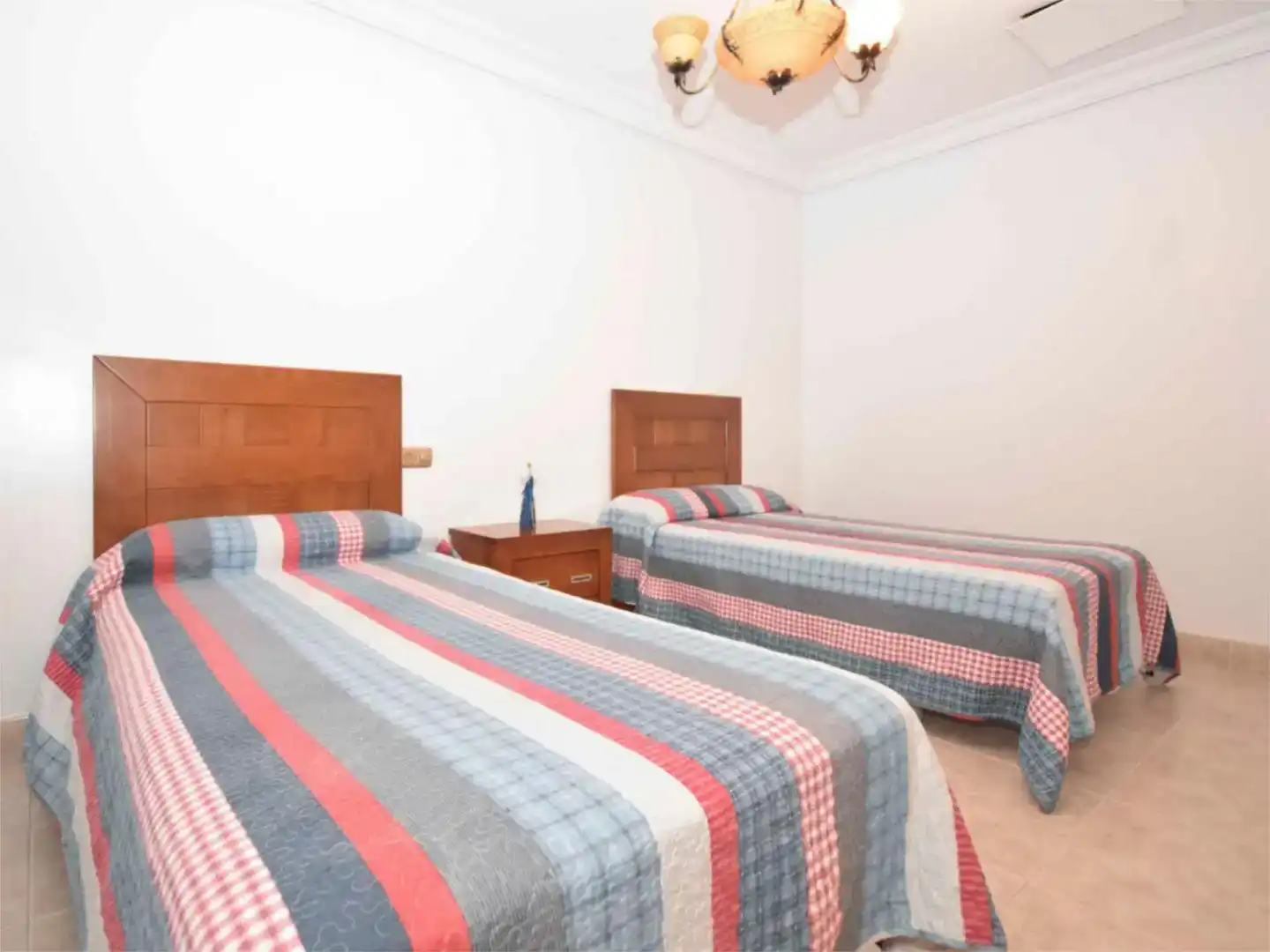 Habitación de Casa o chalet en venta en Orihuela con Aire acondicionado, Piscina y Balcón