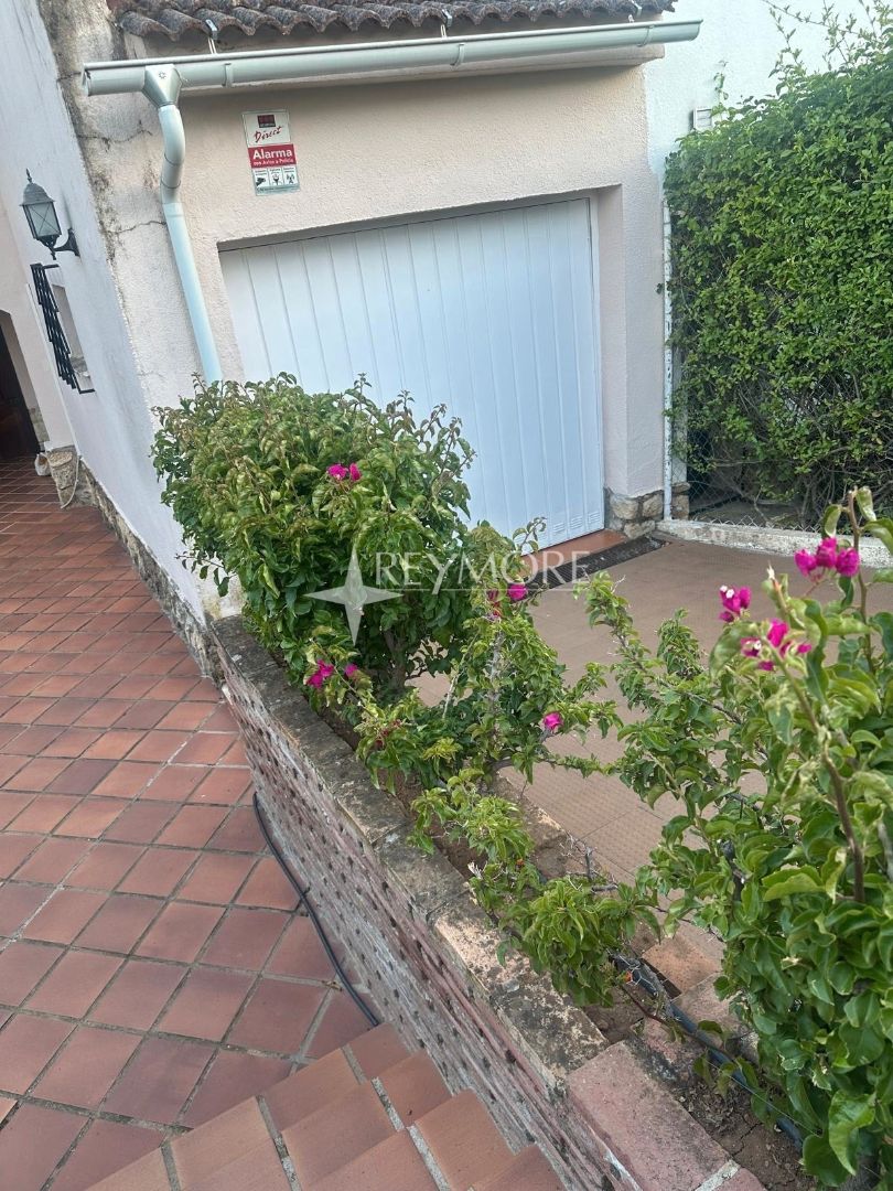 Exterior view of House or chalet for sale in  Córdoba Capital  with Air Conditioner, Heating and Private garden