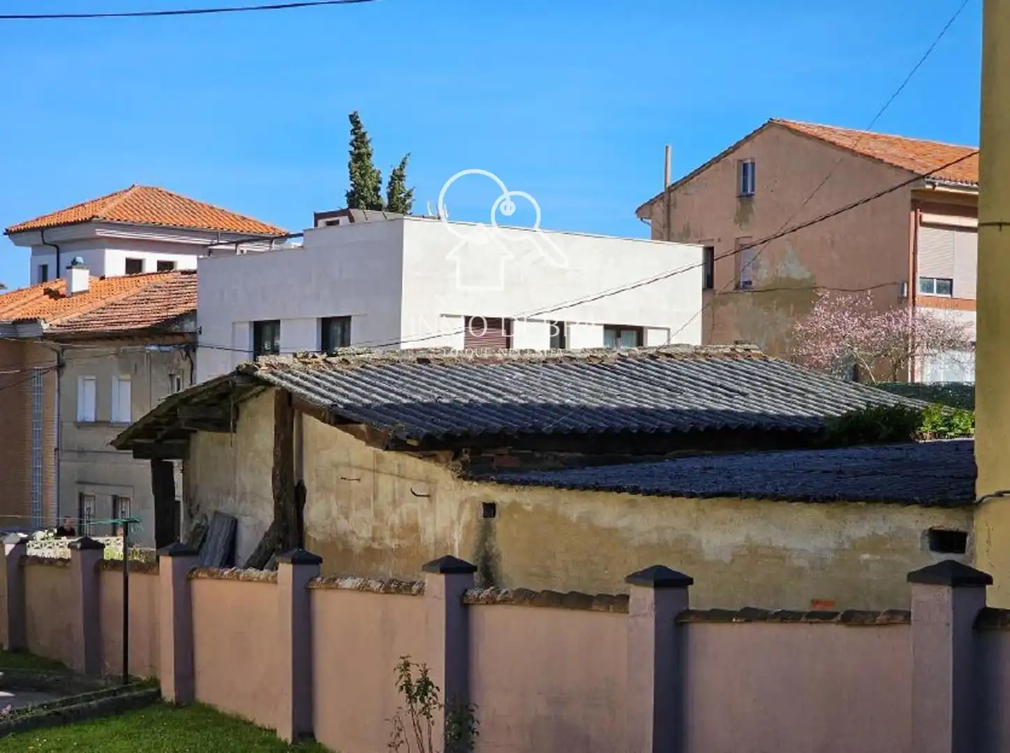 Vista exterior de Casa o chalet en venta en Oviedo 