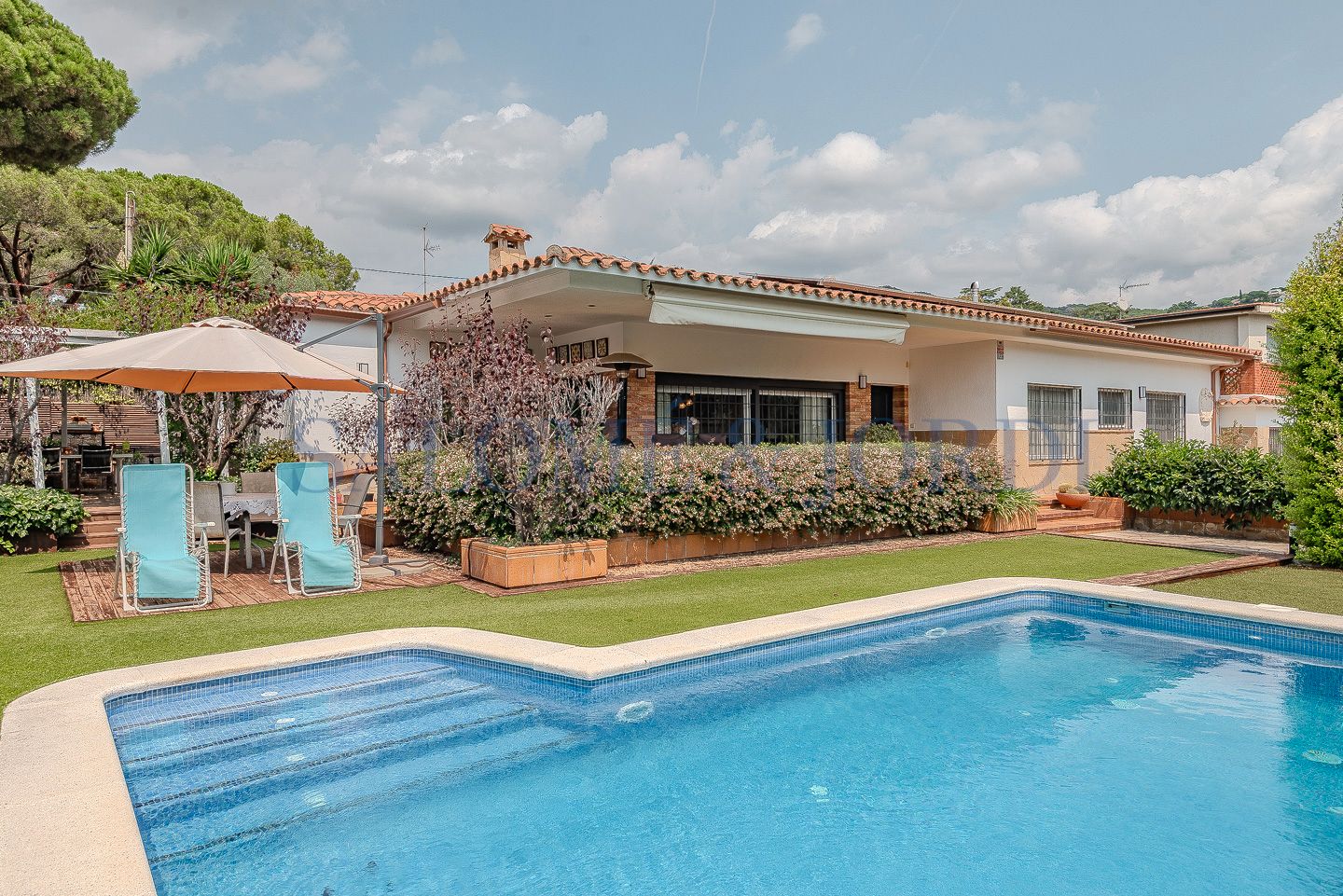 Garden of House or chalet for sale in Cabrils  with Air Conditioner, Heating and Private garden