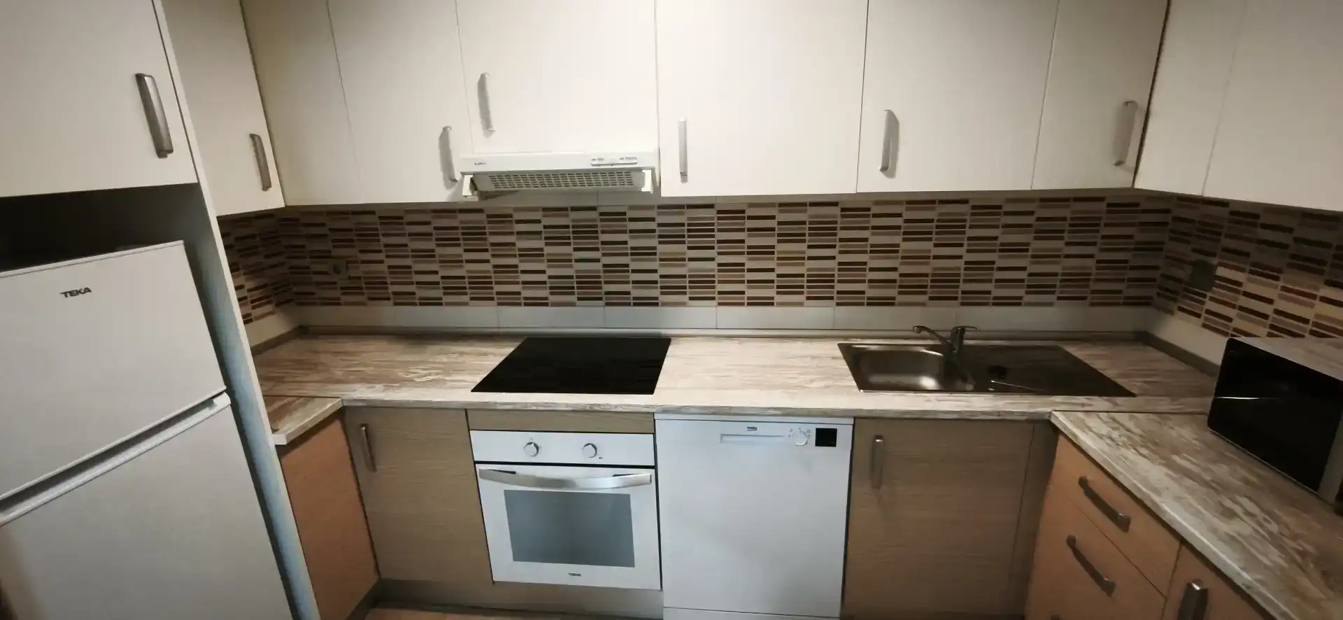 Kitchen of Flat for rent in Puertollano  with Air Conditioner, Parquet flooring and Furnished
