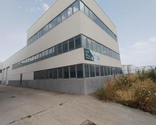 Vista exterior de Nau industrial en venda en Zaratán
