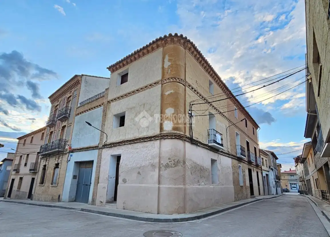 Exterior view of Buildings for sale in Remolinos