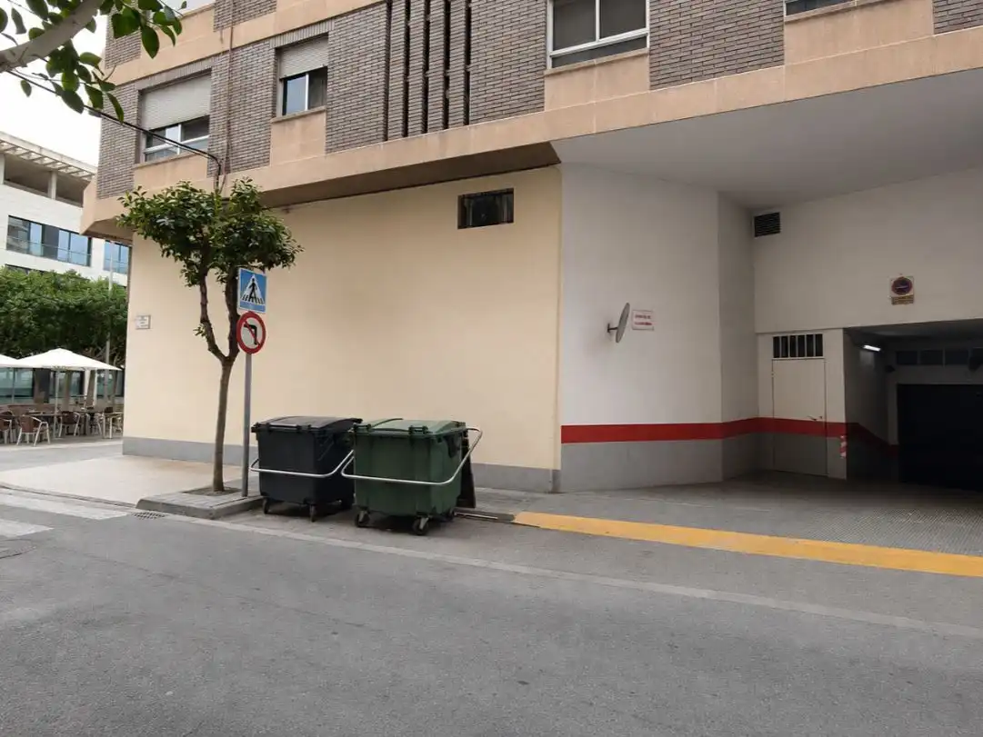 Parkplatz von Garage zur Miete in Almazora / Almassora