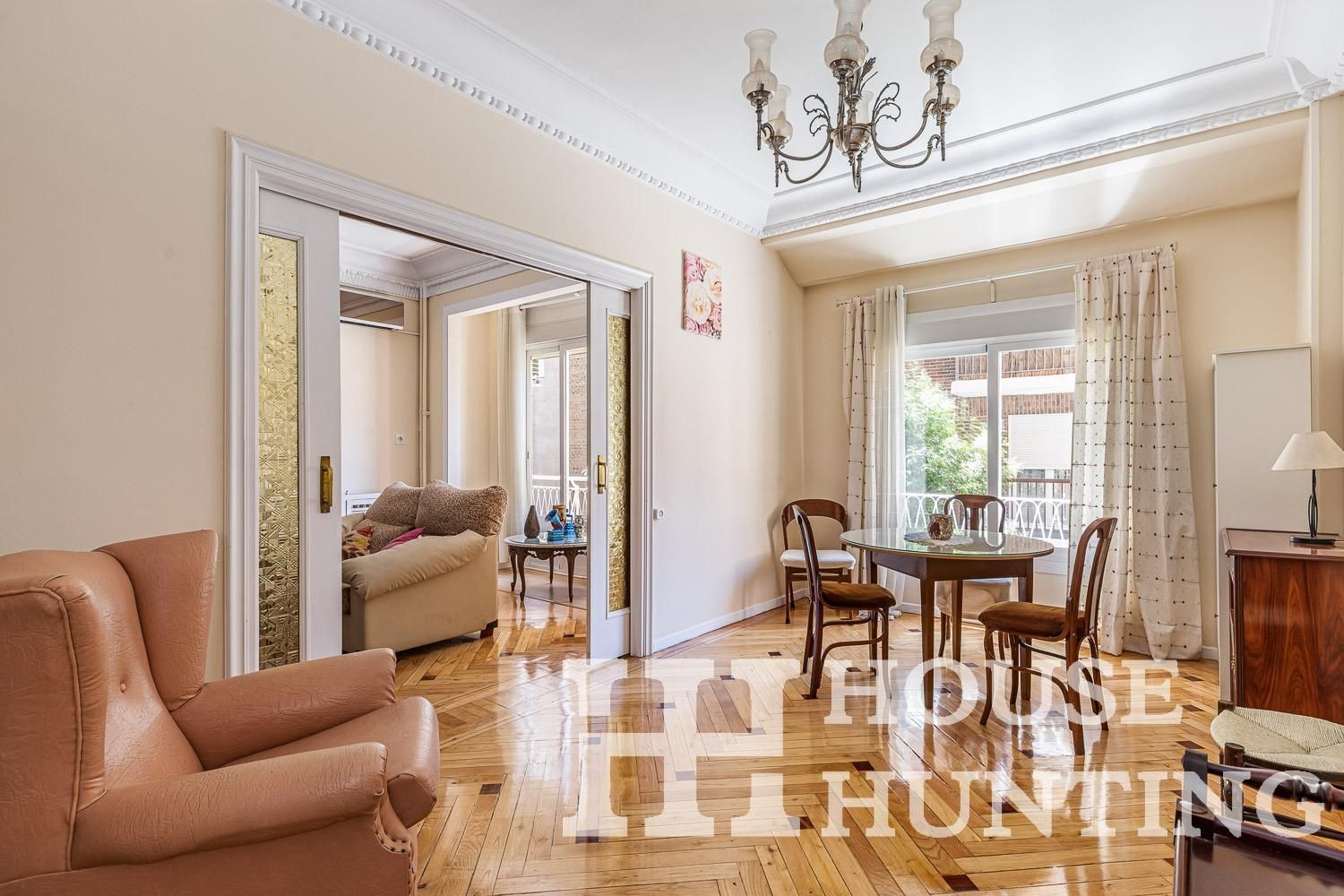 Exterior view of Flat to rent in  Madrid Capital  with Air Conditioner, Heating and Parquet flooring