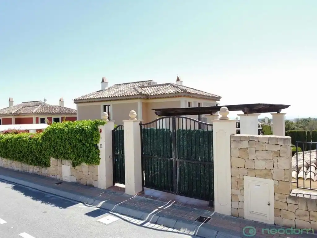 Casa amb piscina en venda a Golf Bahía, imagen 25