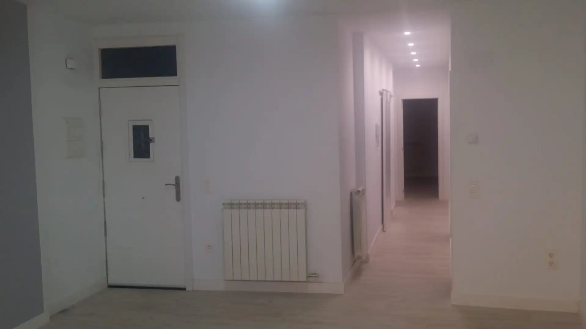 Flat for sale in Zaragoza  with Heating